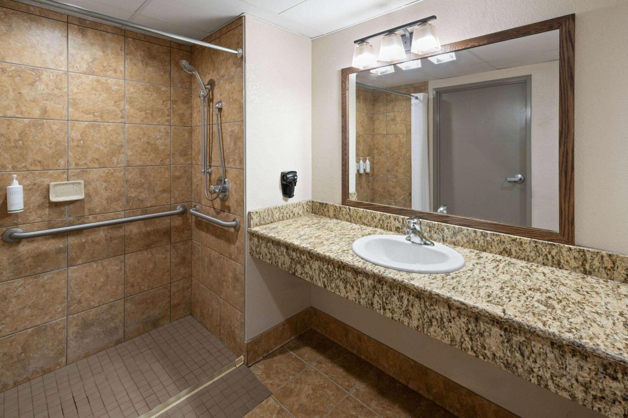 Days Inn & Suites By Wyndham Bozeman Kültér fotó